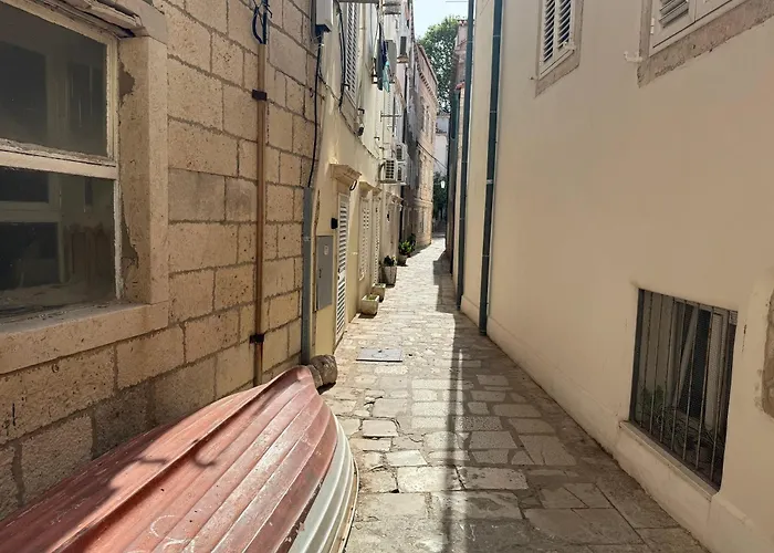 Old By The Sea, Jazz *