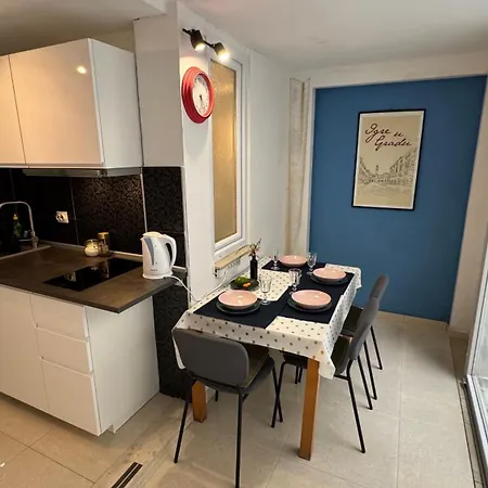 Apartman Old By The Sea, Jazz *